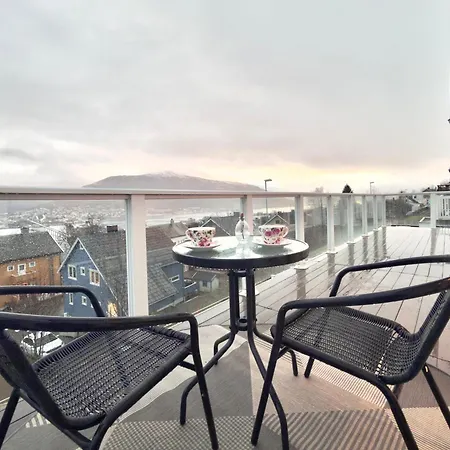 With Panoramic View And Sauna Lägenhet *